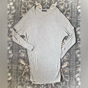 Romeo & Juliet Couture Gray Long Sleeve Sweater Dress